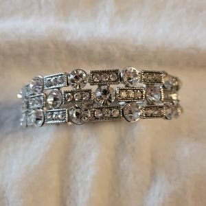 Silver toned stretchy bracelet